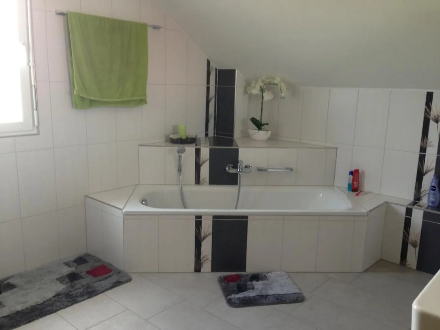 Modern 4.5-room single-family house with pool in Gontenschwil - Photo 3 of 5