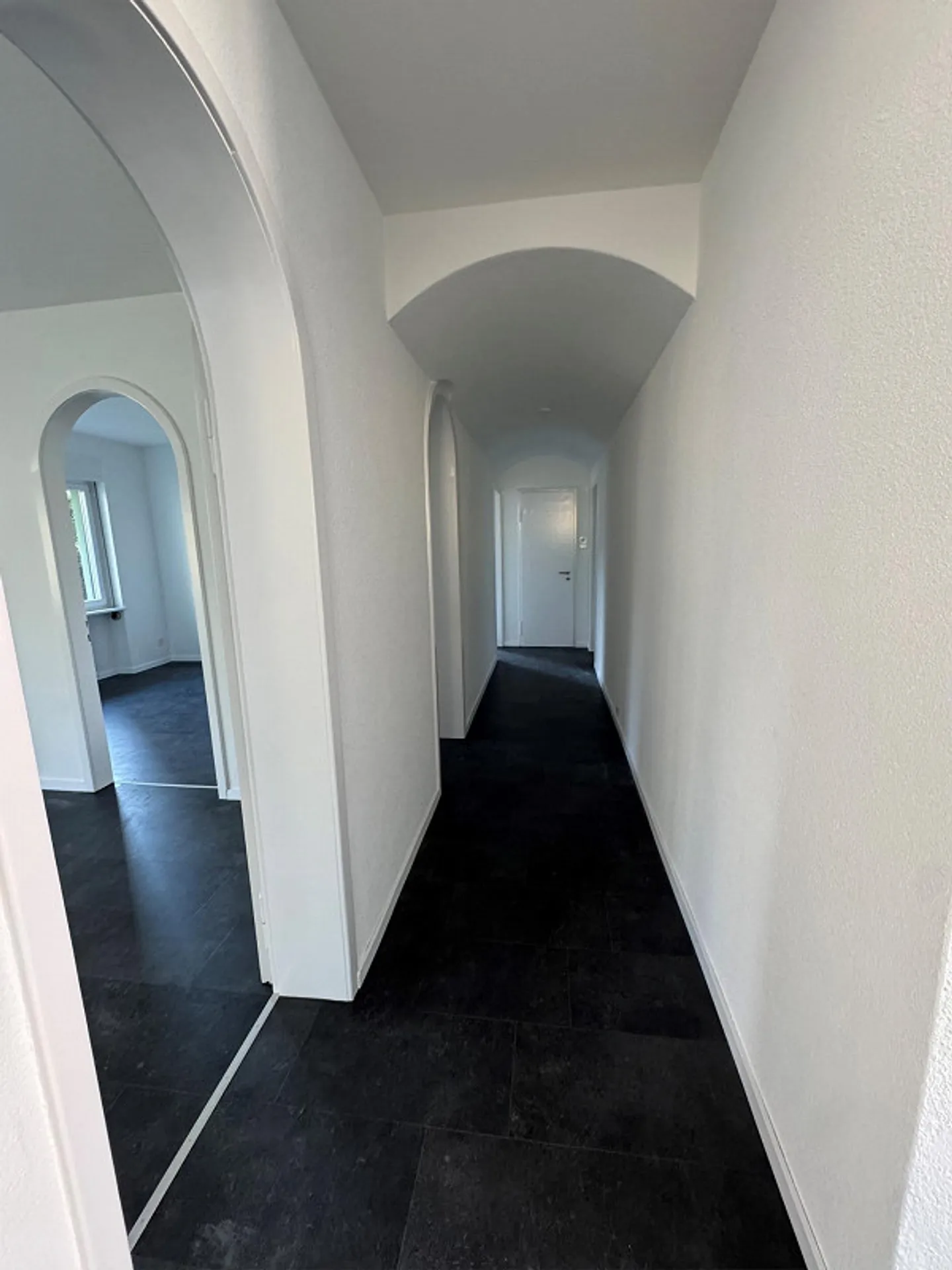 Ambienti per ufficio/clinica recentemente ristrutturati nella "Grünen Stadtvilla" - Foto 3 di 7