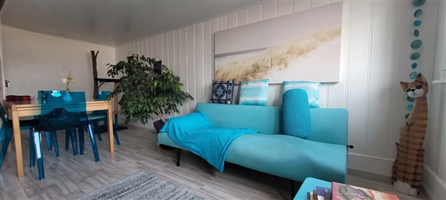 «Helle und gemütlich eingerichtete 2.5-Zimmer-Wohnung in Varen» - Foto 3 von 9