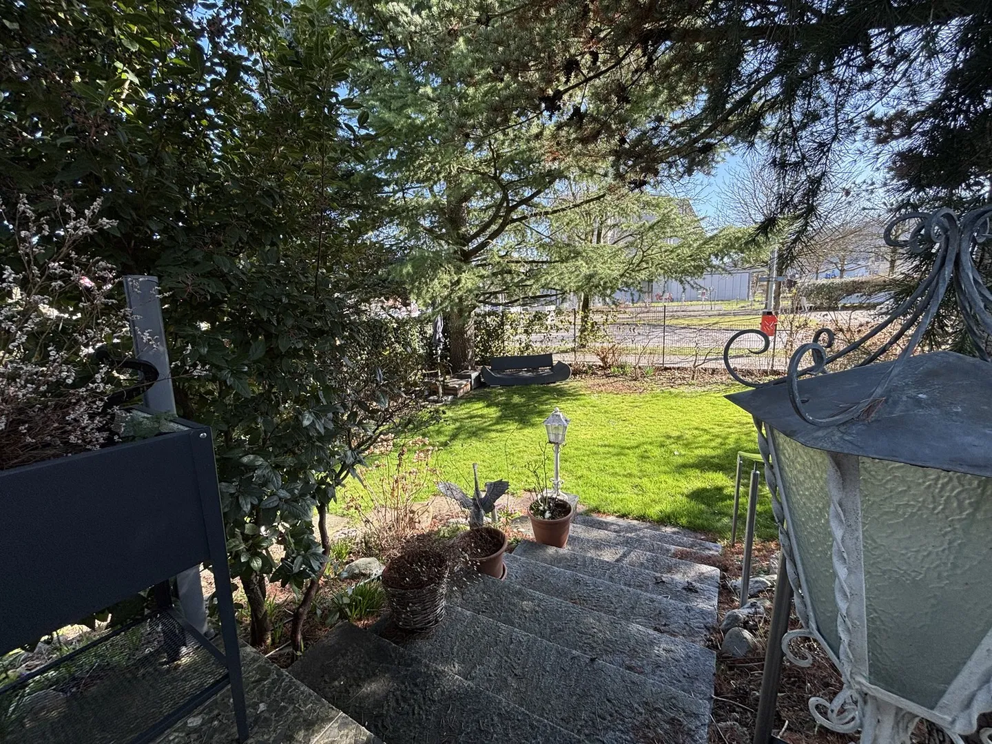 Cozy Home in a Central Prime Location - Photo 18 of 23