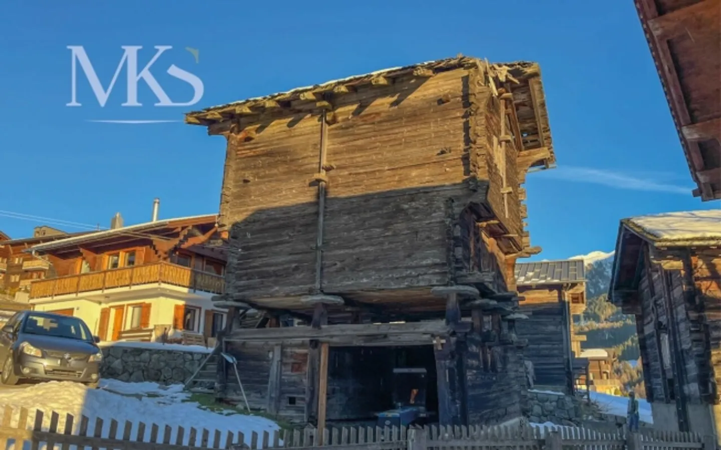 Progetto di ristrutturazione unico nel Goms - Fienile con prospettiva - Foto 3 di 20