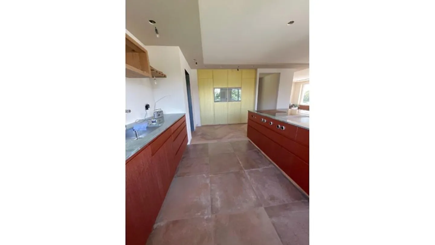 Charmantes Freistehendes Haus in Zürich - Foto 2 von 8