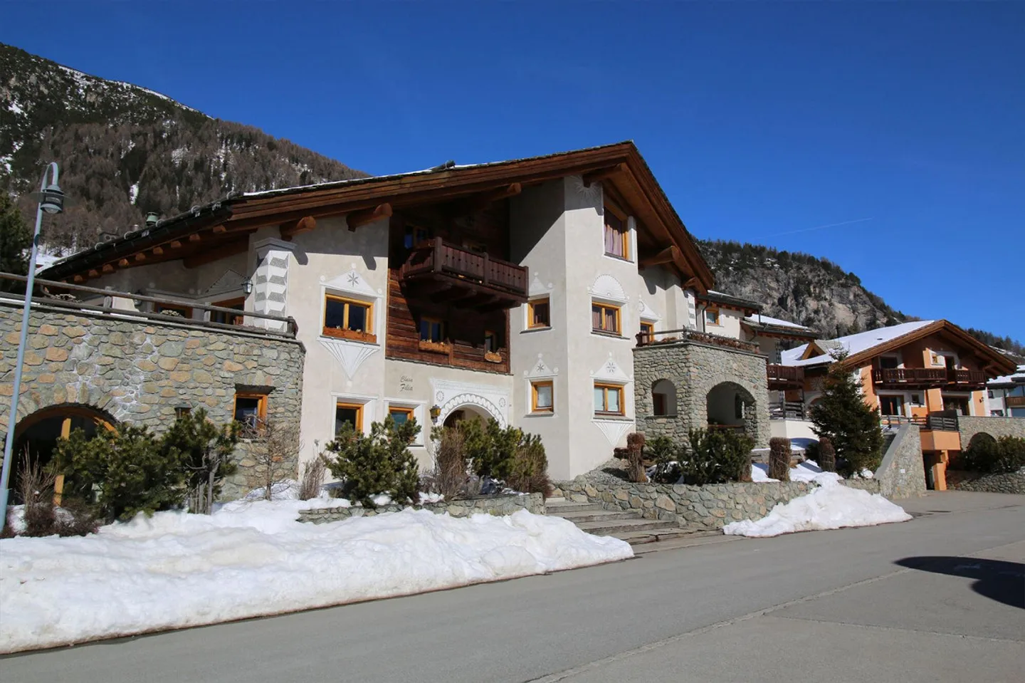 2½ - Room attic apartment no. B6 in a beautiful panoramic location on the Albula slope - Photo 1 of 12