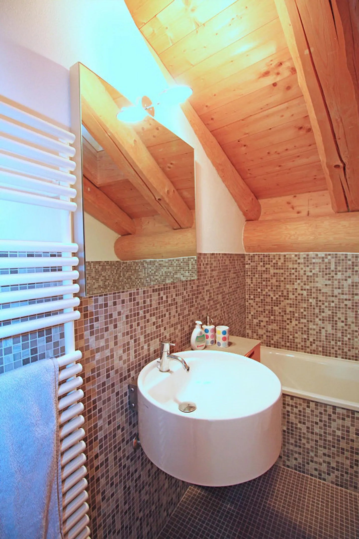 2½ - Room attic apartment no. B6 in a beautiful panoramic location on the Albula slope - Photo 10 of 12