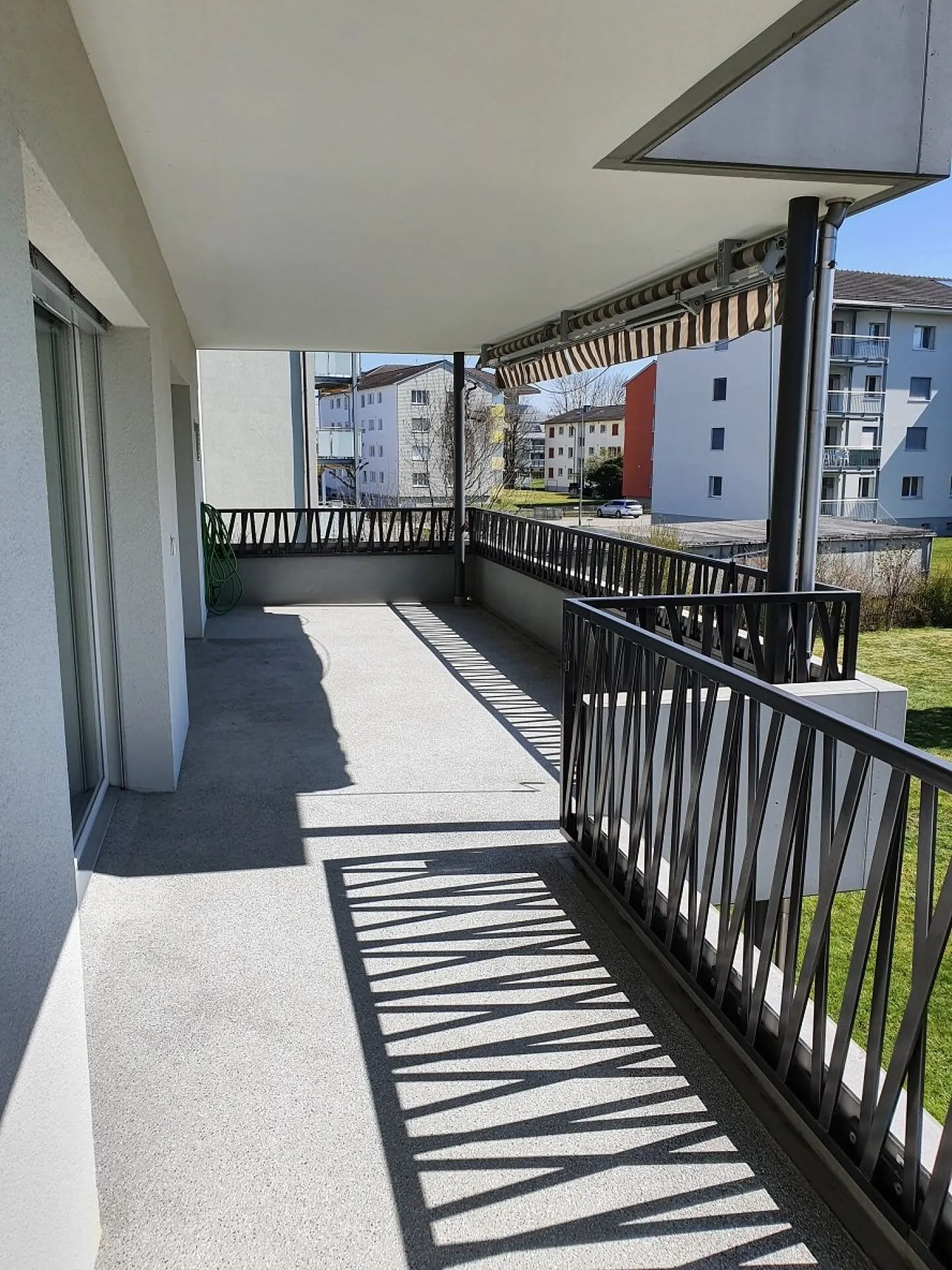 Vivere con stile nello standard di proprietà - Foto 10 di 12