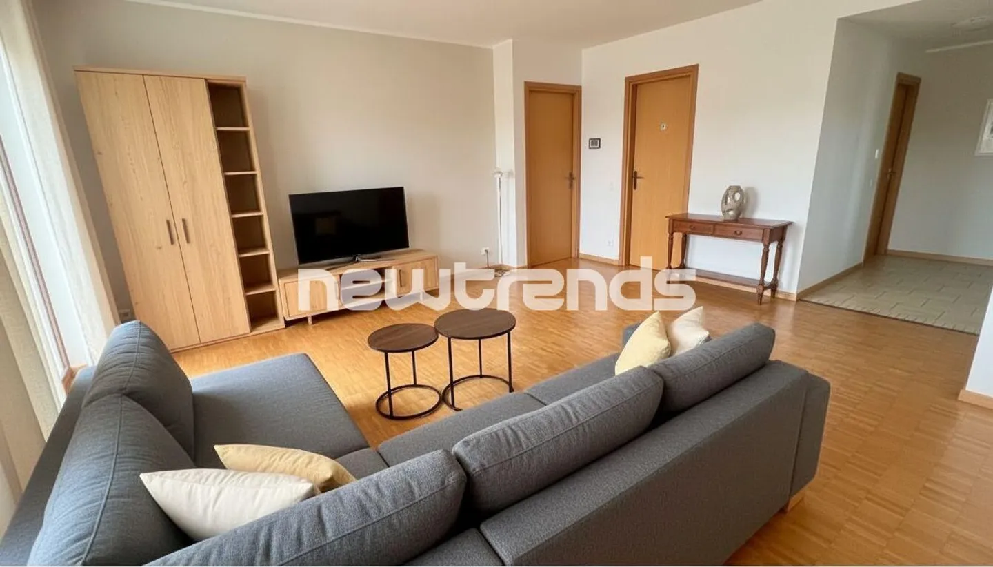 Viganello, appartamento accogliente di 3,5 locali con balcone e vicino ai servizi essenziali - Foto 2 di 13