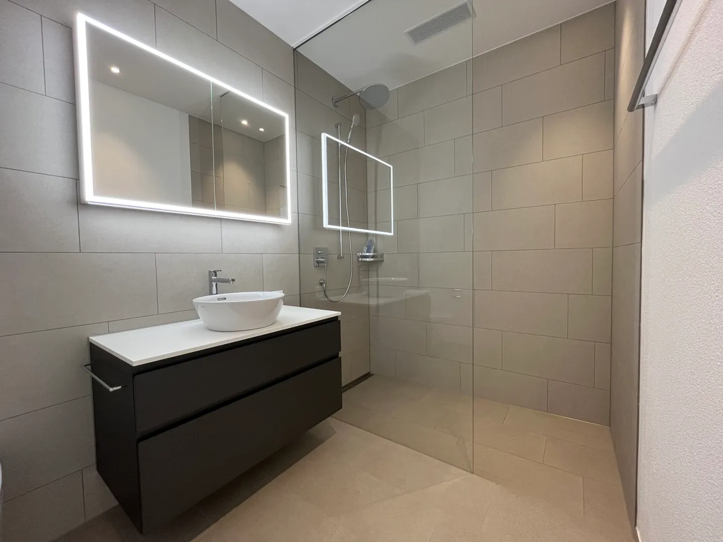 Appartamento moderno sul Lago di Lucerna - Foto 4 di 9