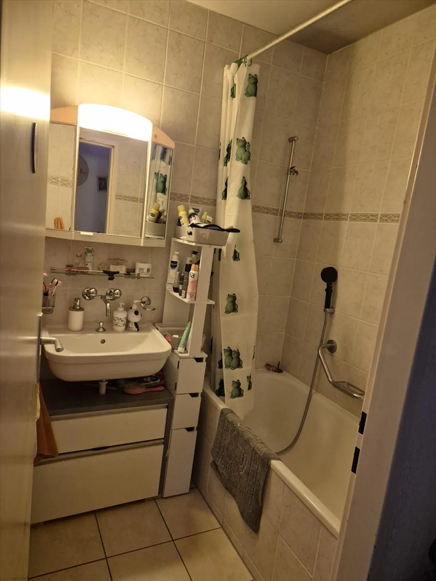 Magnifico appartamento di 4,5 stanze sotto il tetto a Henniez - Foto 17 di 24