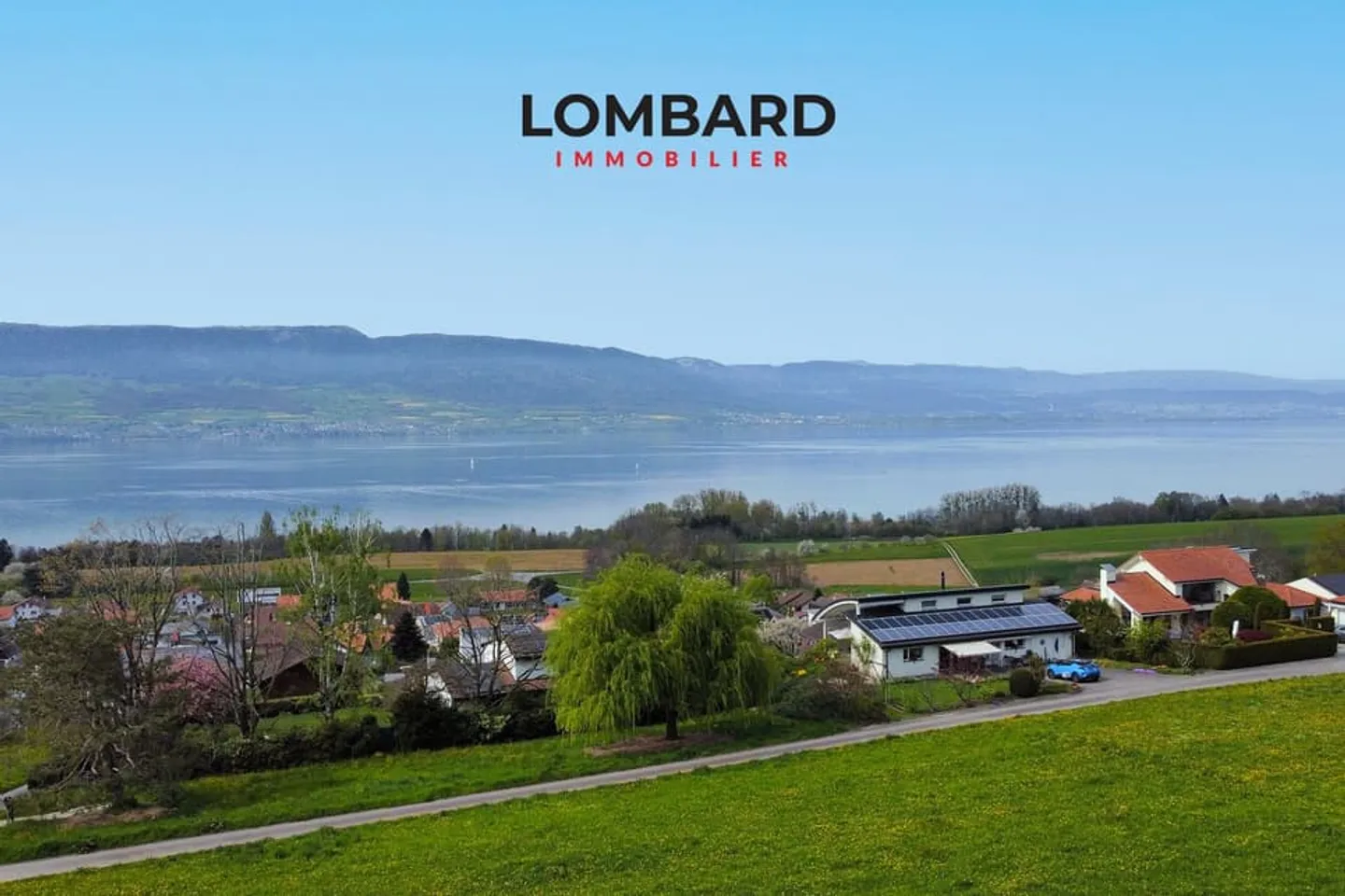 Spacieux attique de 4,5 pièces avec vue sur le lac - Photo 12 sur 12