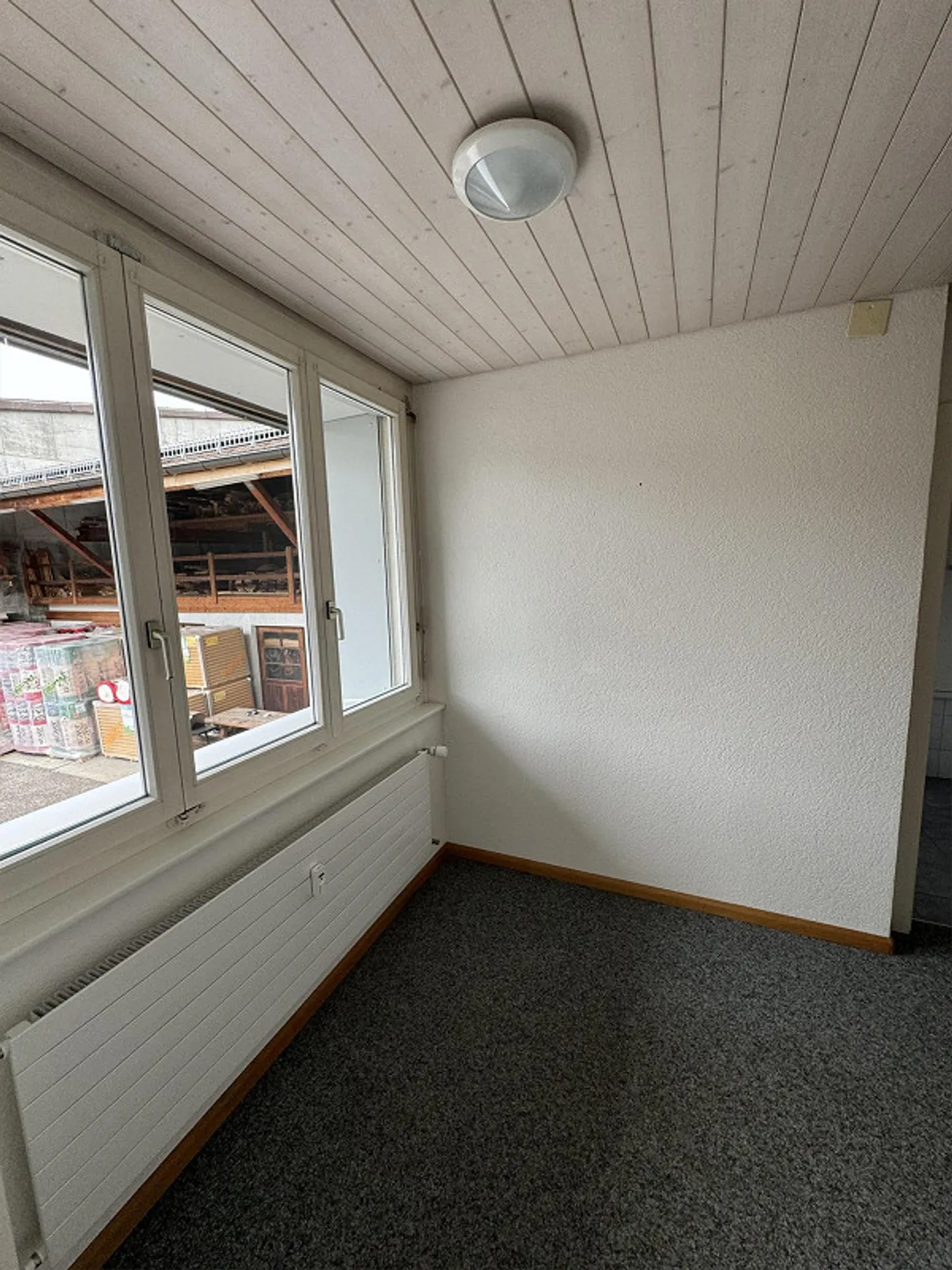 Bright 3.5 Room Apartment with Private Terrace - Photo 10 of 25