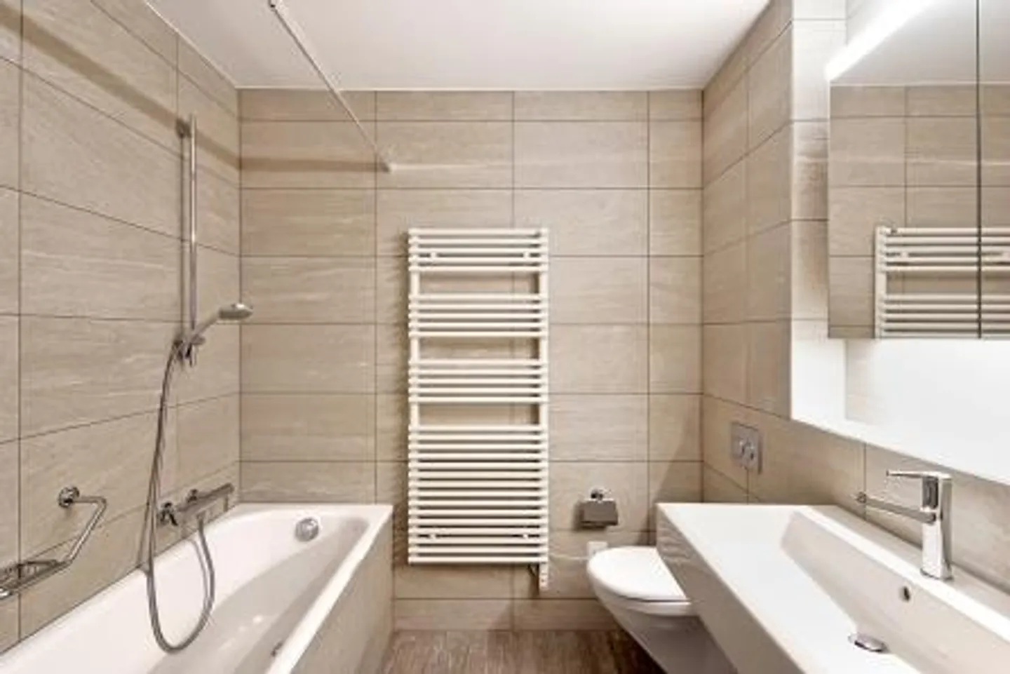 Renovated apartment in the middle of Allschwil! - Photo 4 of 7