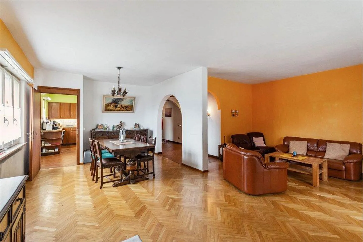 5½ Room Apartment in the Sunshine of Switzerland - Photo 6 of 13