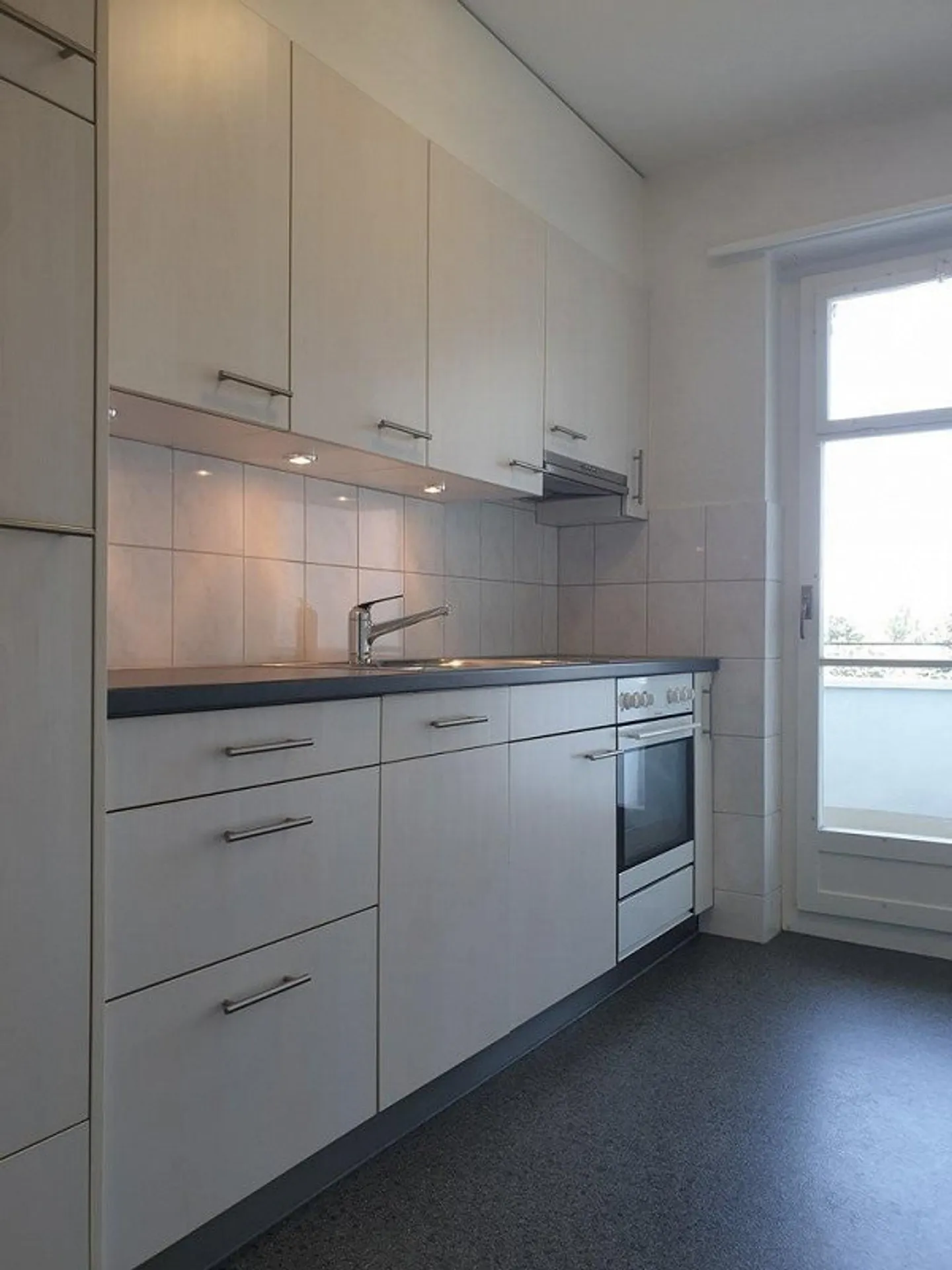 Charmante Wohnung in Lyss - Foto 3 von 10