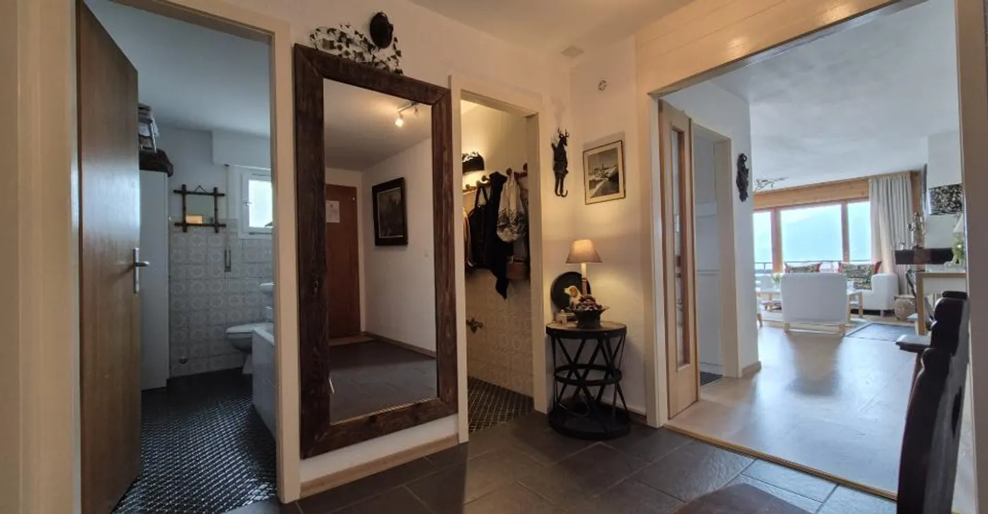Bright Apartment with Mountain View - Photo 6 of 16