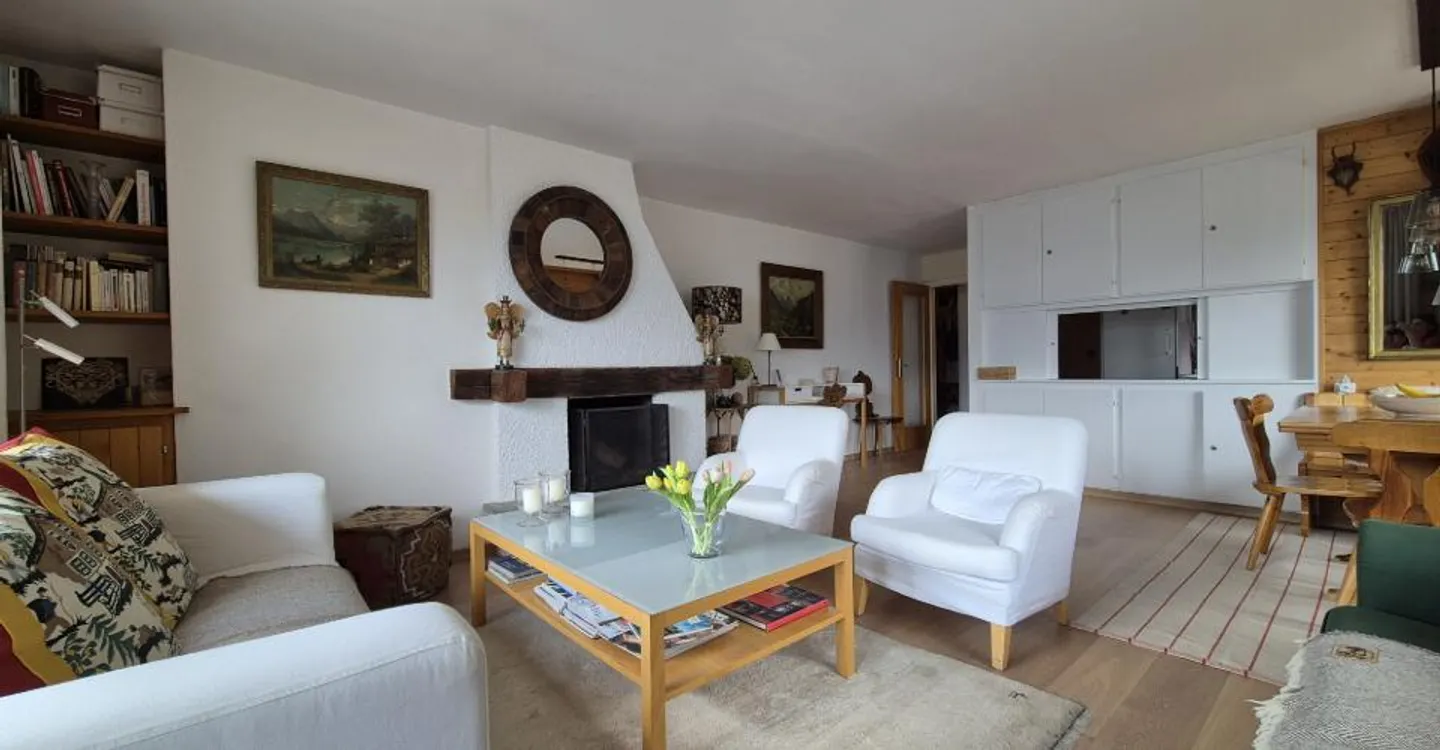 Bright Apartment with Mountain View - Photo 13 of 16