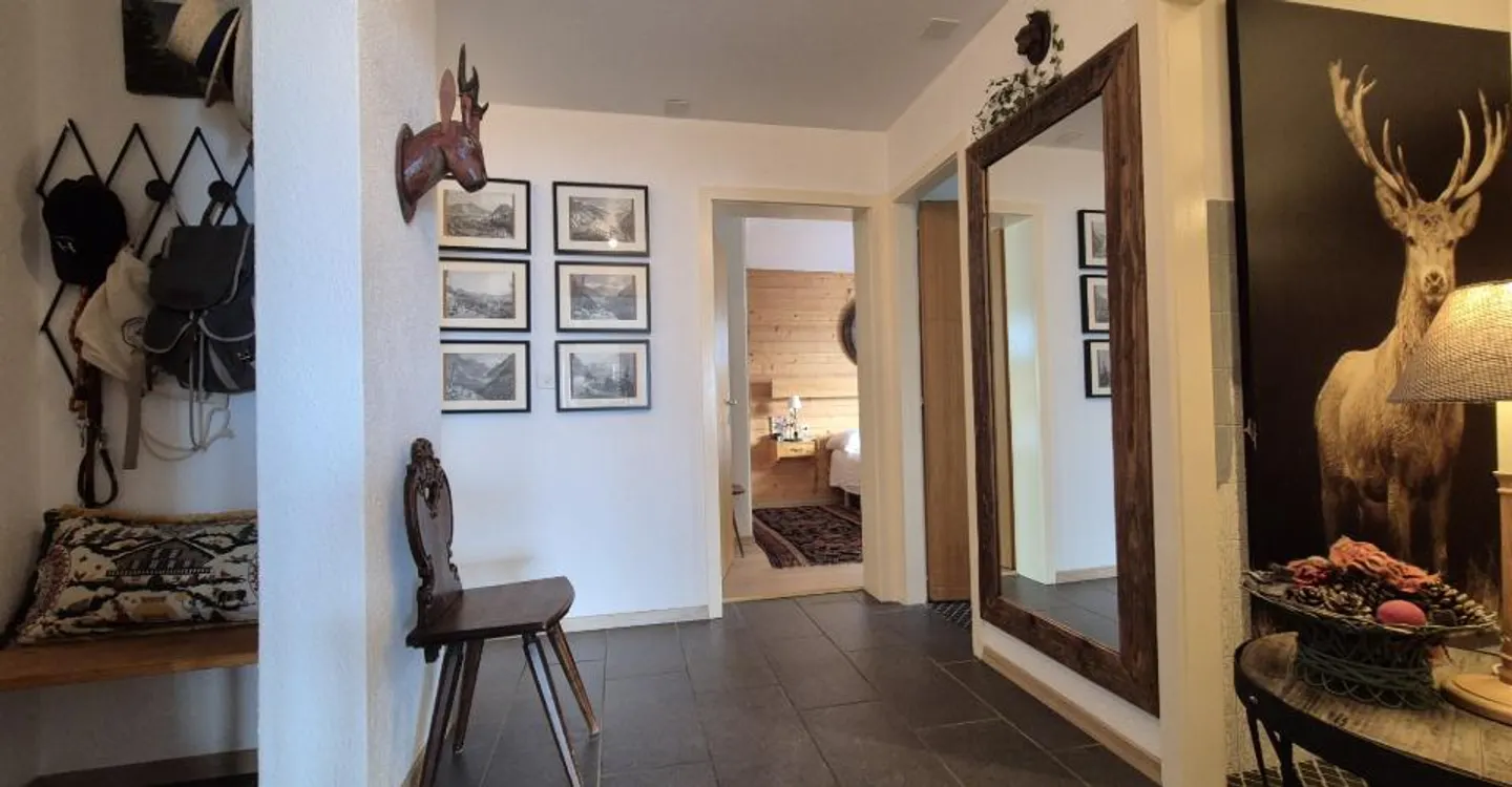 Bright Apartment with Mountain View - Photo 14 of 16
