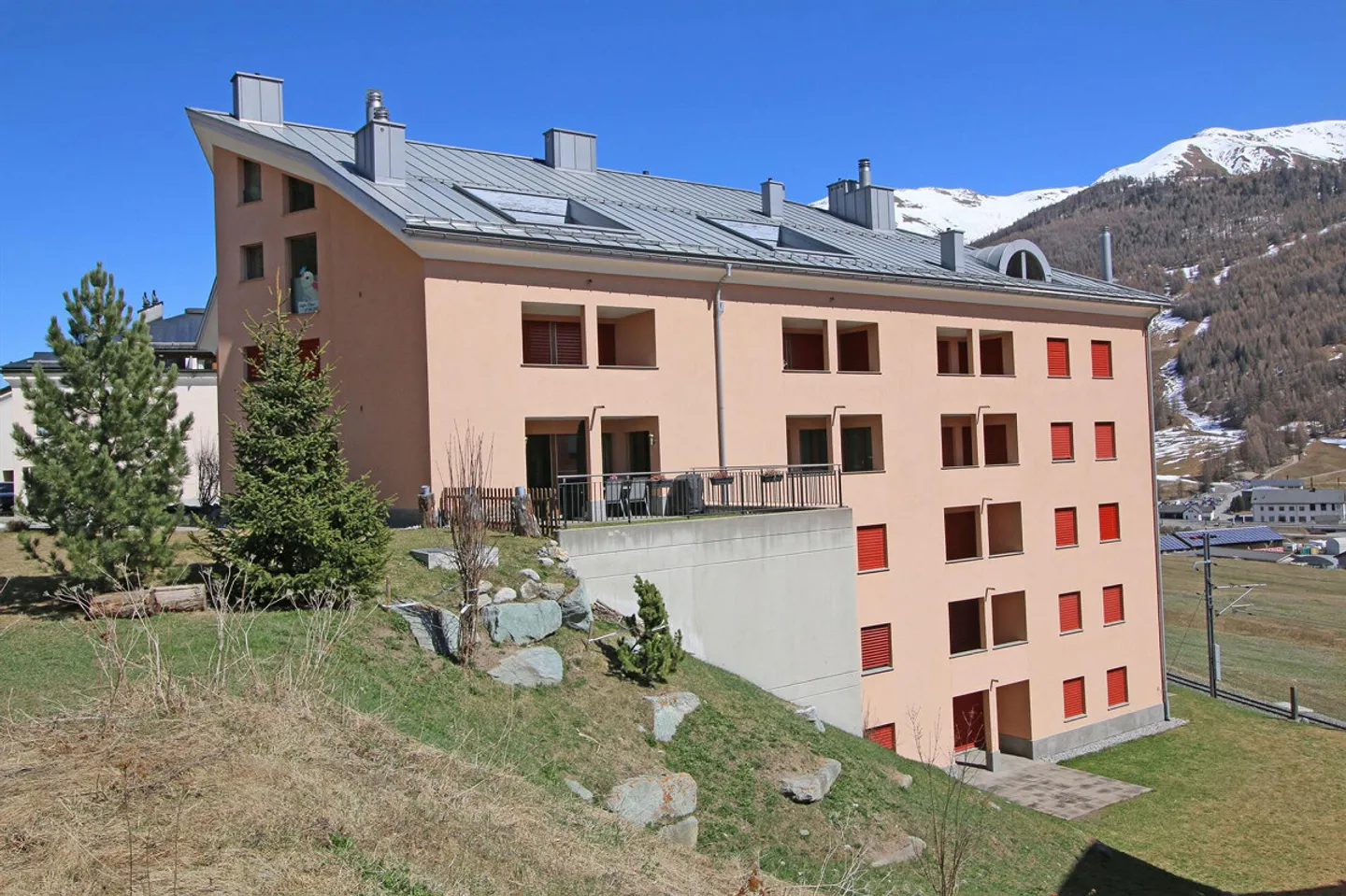 Appartamento di 4½ locali 4.4 in una splendida posizione panoramica - Foto 1 di 13