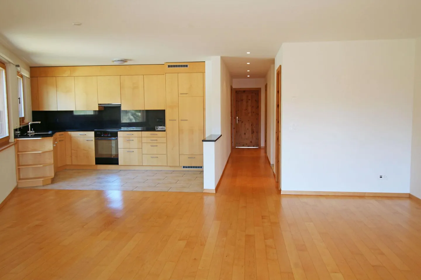 Appartamento di 4½ locali 4.4 in una splendida posizione panoramica - Foto 3 di 13