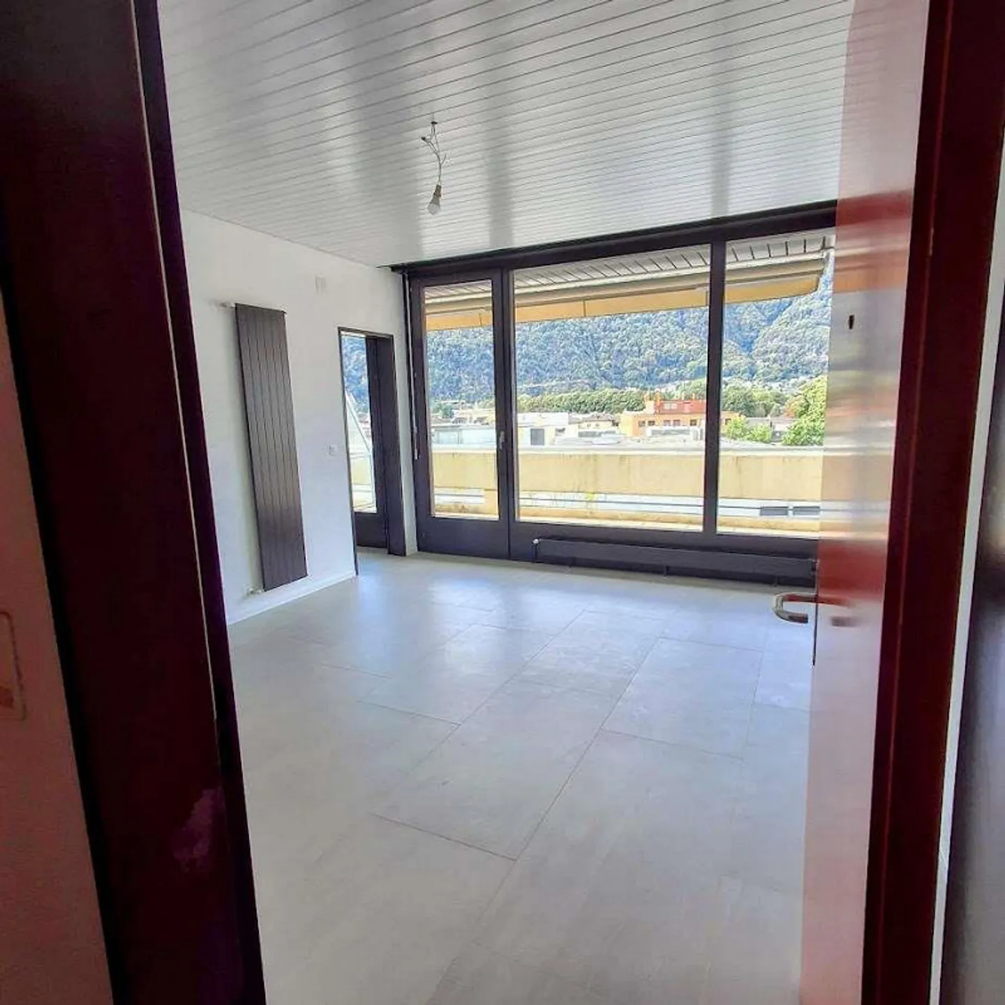 Camera singola in attico arredato nel centro di Bellinzona - Foto 5 di 13