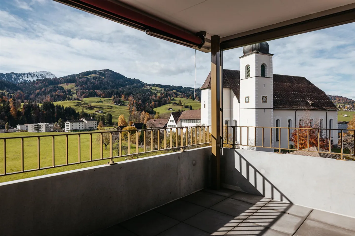 Vivere in centro, vivere a contatto con la natura - moderno appartamento di 4,5 stanze - Foto 15 di 16