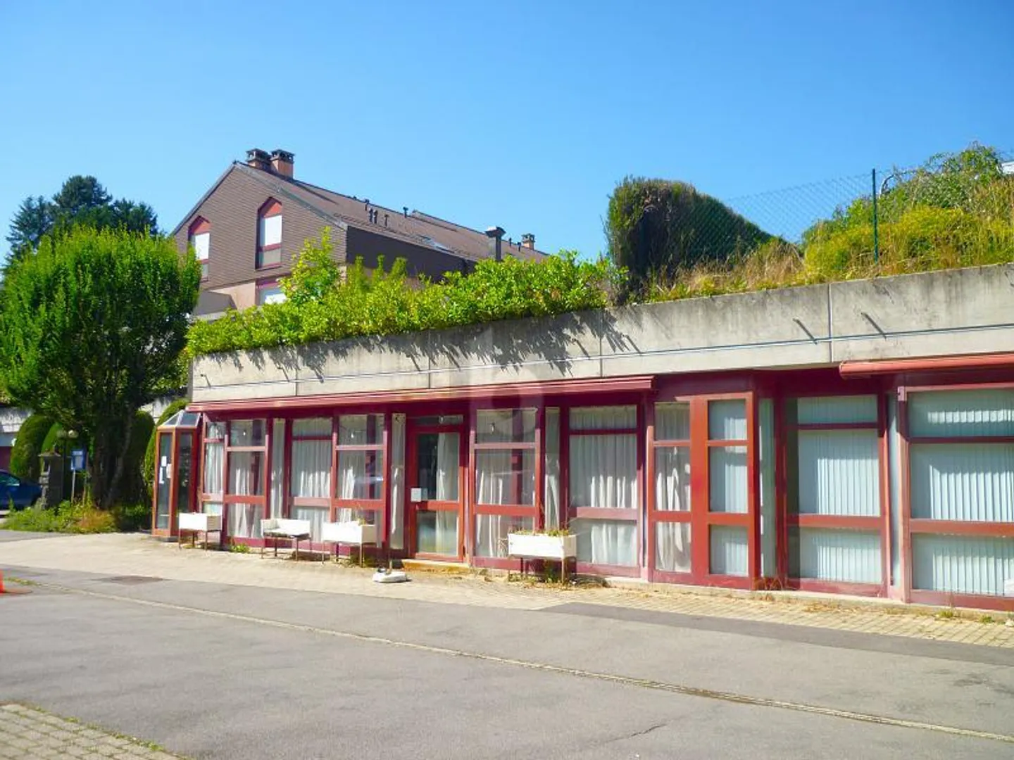 Edificio ad uso misto in affitto - Foto 2 di 6