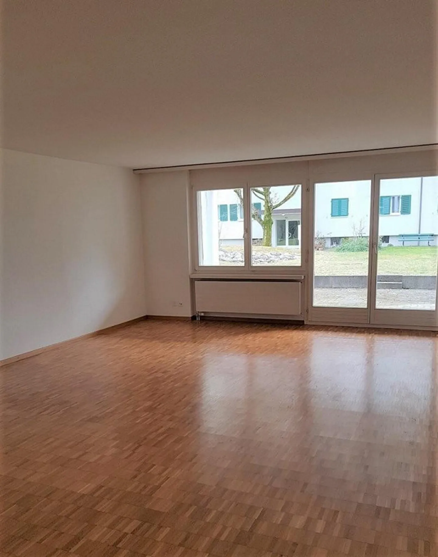 Ampio appartamento di 3,5 locali nel centro di Glattfelden - Foto 5 di 5