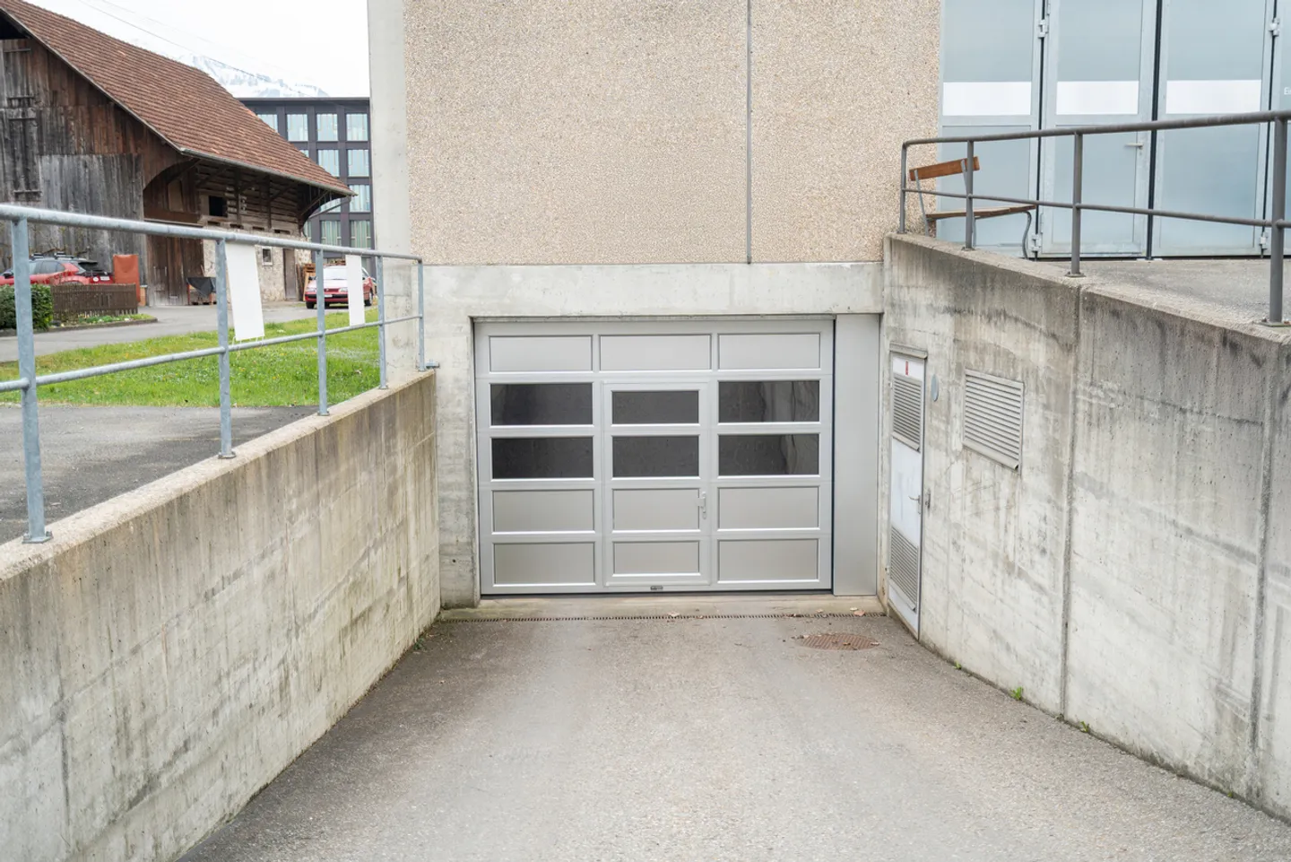 Zentrale Lagerfläche in Sarnen - Foto 5 von 6