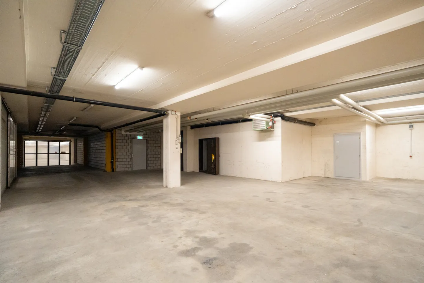 Zentrale Lagerfläche in Sarnen - Foto 2 von 6