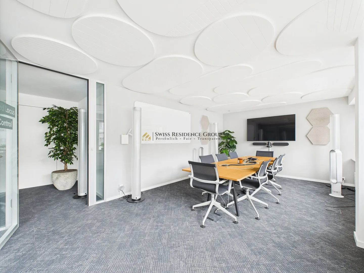 Modern Office in the Heart of Zurich with Stunning Views - Photo 8 of 13