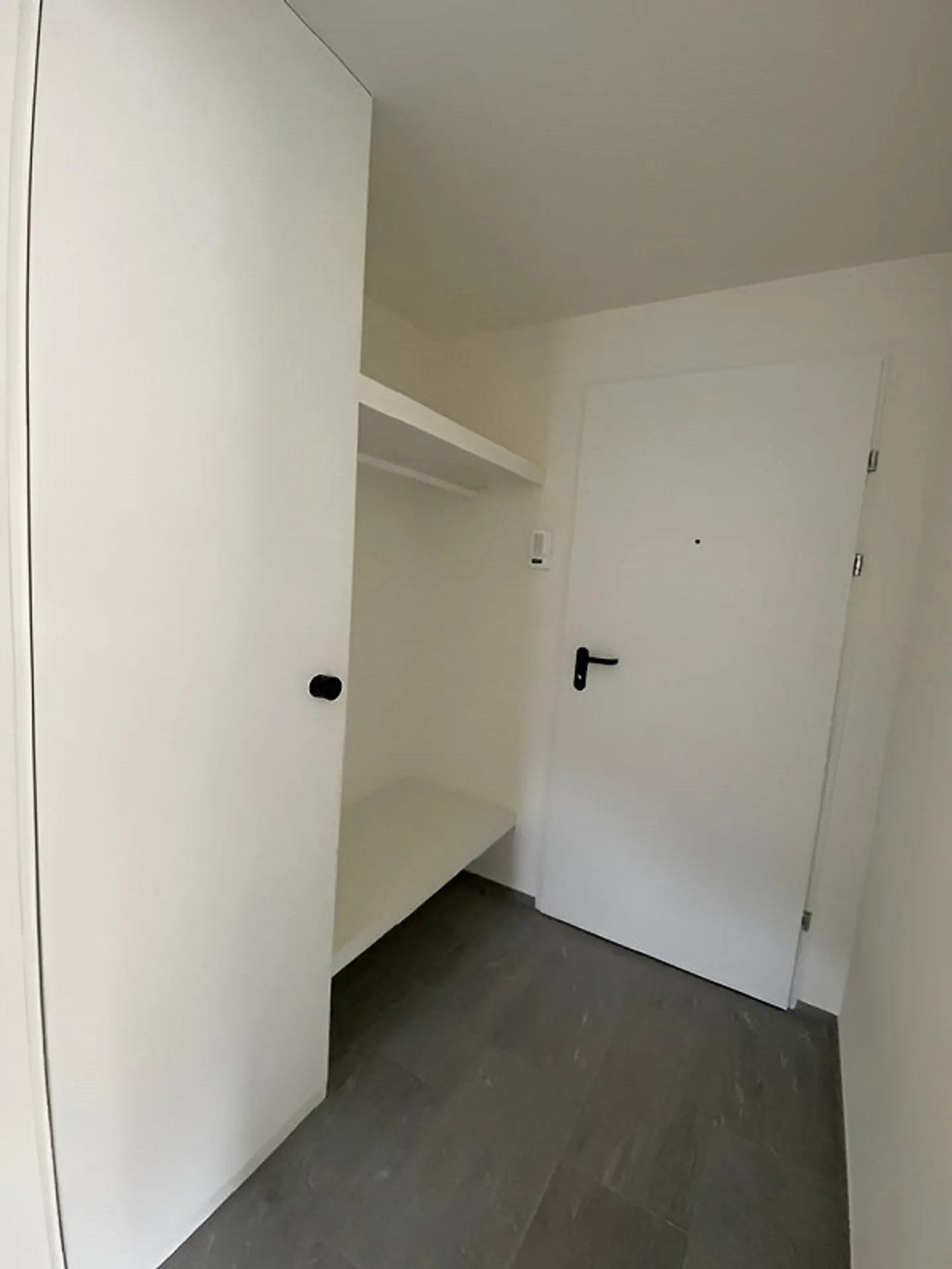 Bright and modern 3.5-room apartment for rent on the 1st floor - Photo 8 of 13