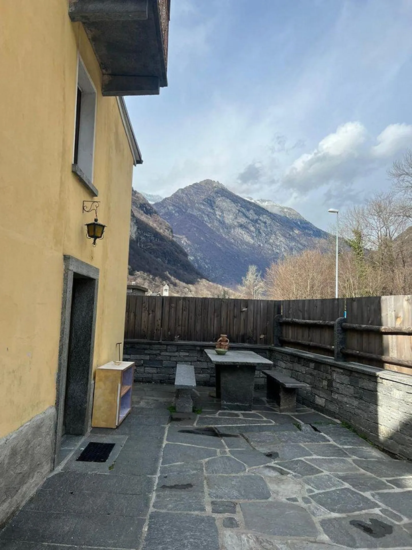 Casa ristrutturata con 3 appartamenti nel centro di Cevio | Renovie... - Foto 13 di 13