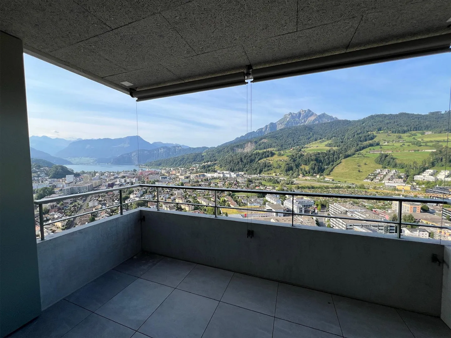 Luxuswohnung mit Seesicht - Foto 4 von 16