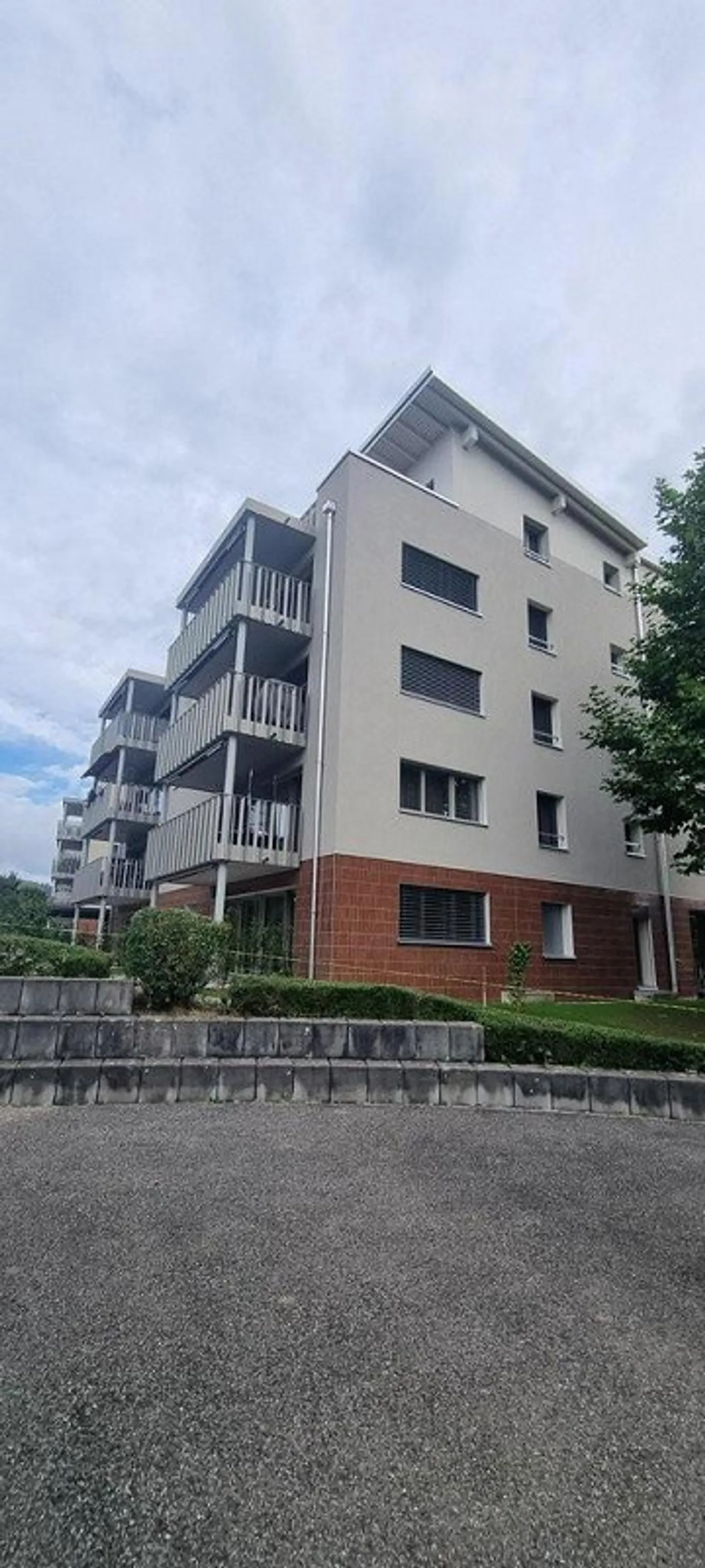 Zu vermieten ohne Kaution - Wohnung in einer gefragten Gegend - Foto 2 von 2