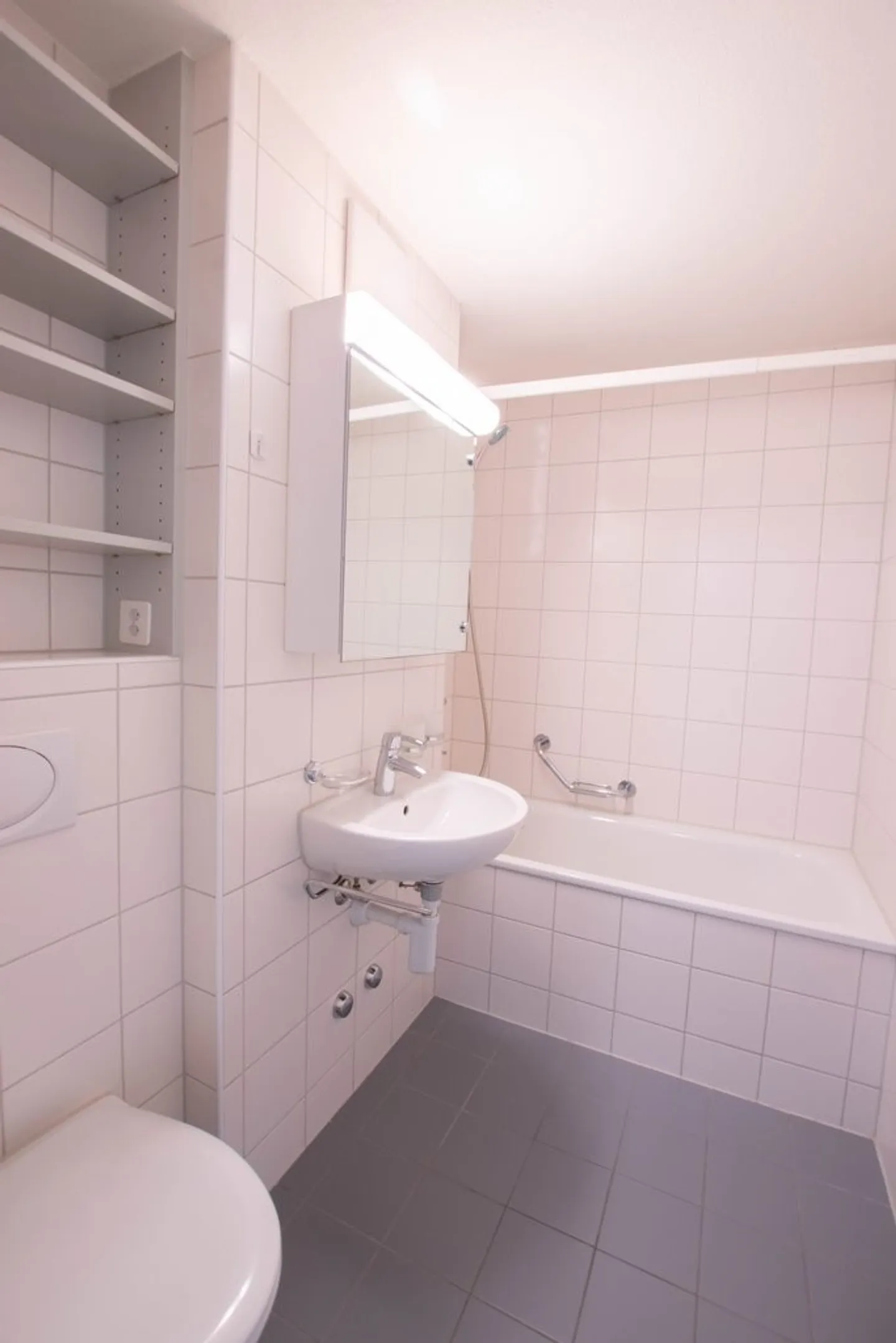 Appartamento 2.5 camere affascinante - Foto 6 di 10