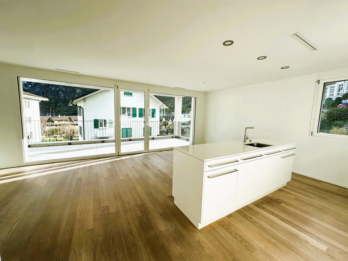 3.5 Room Apartment with Generous Balcony - Photo 1 of 11