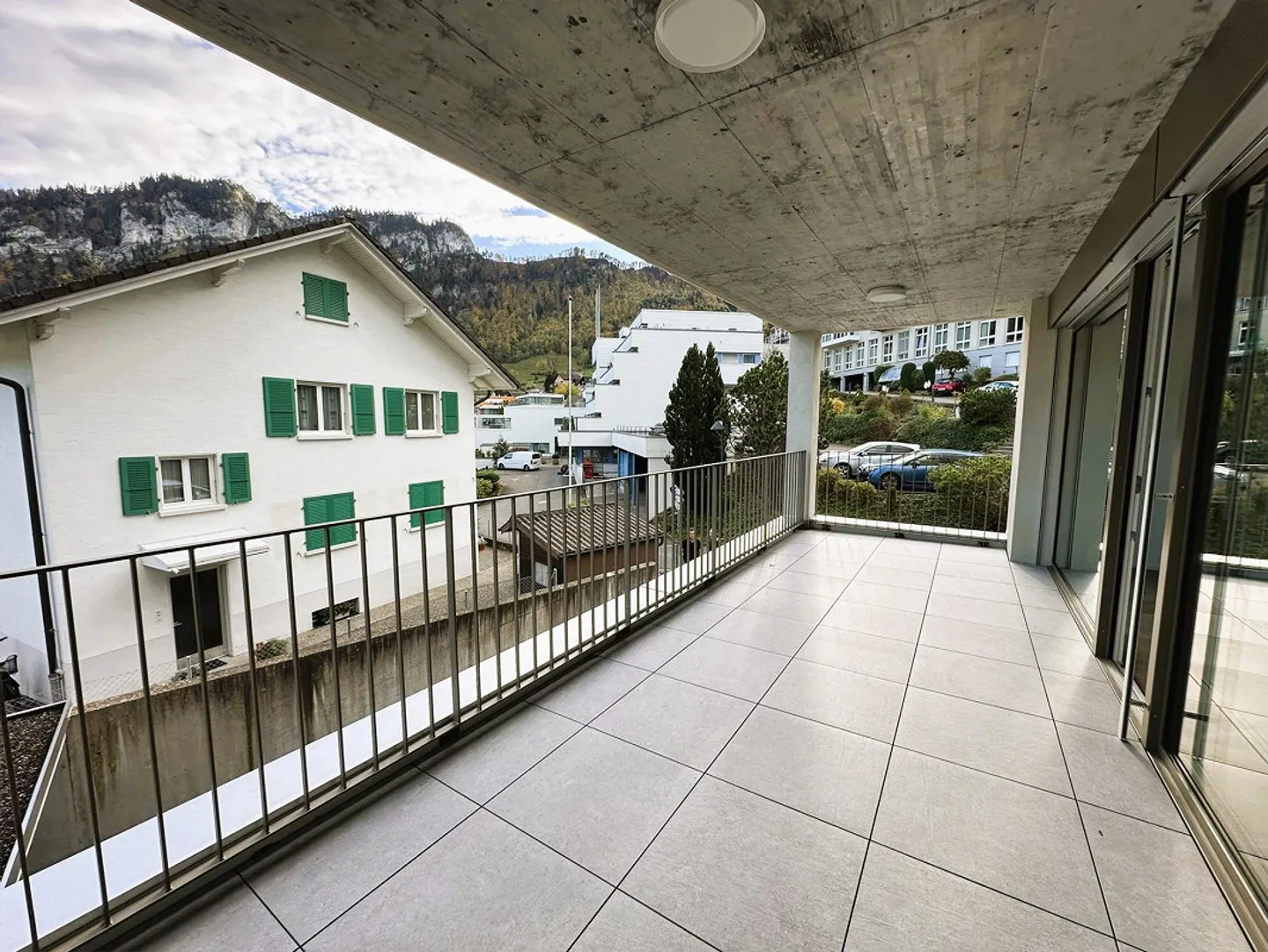 3.5 Room Apartment with Generous Balcony - Photo 5 of 11