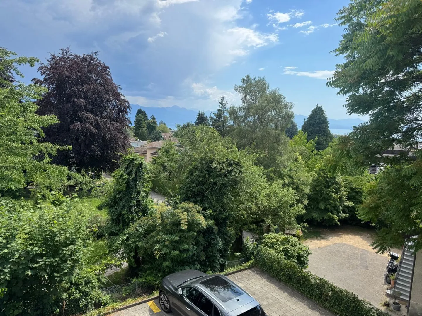 Immeuble résidentiel avec vue sur le lac - Photo 8 sur 13