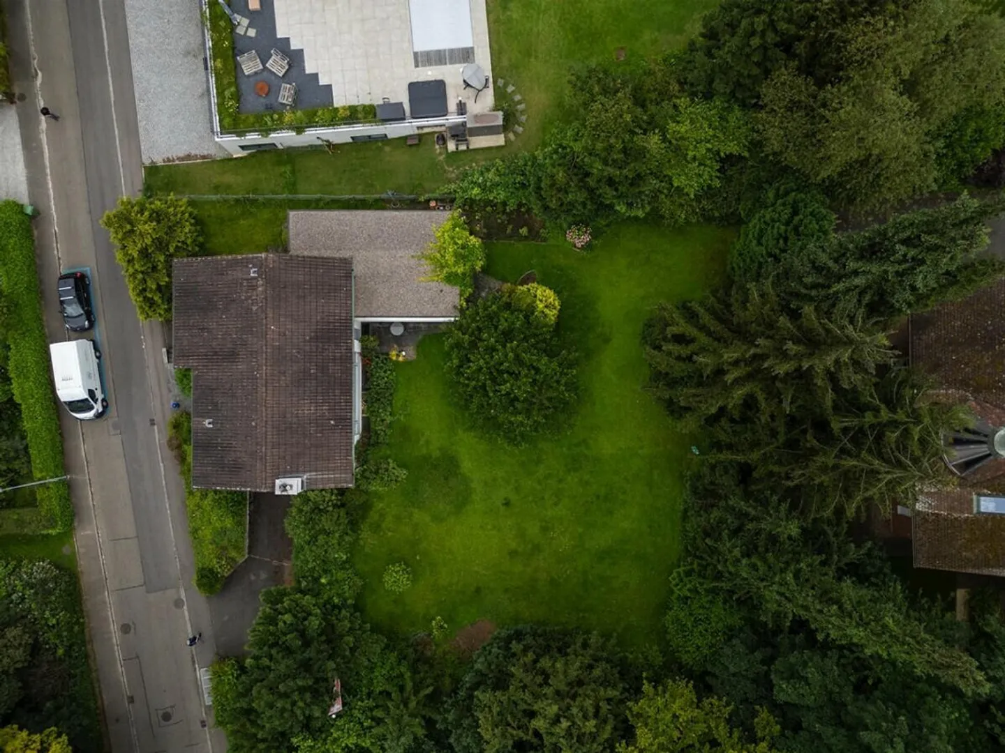 Property with development potential in a highly sought-after location - Photo 2 of 7