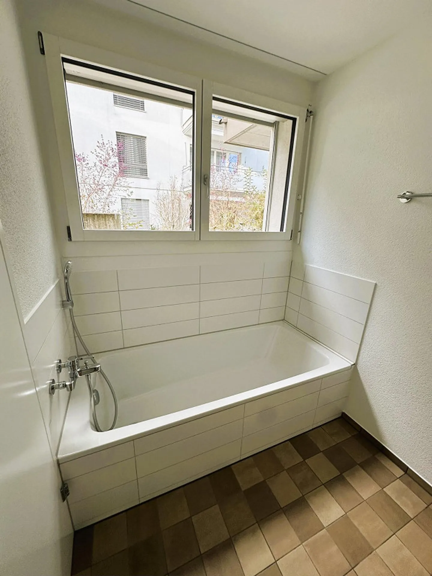 3.5 Room Apartment with Generous Balcony - Photo 10 of 11