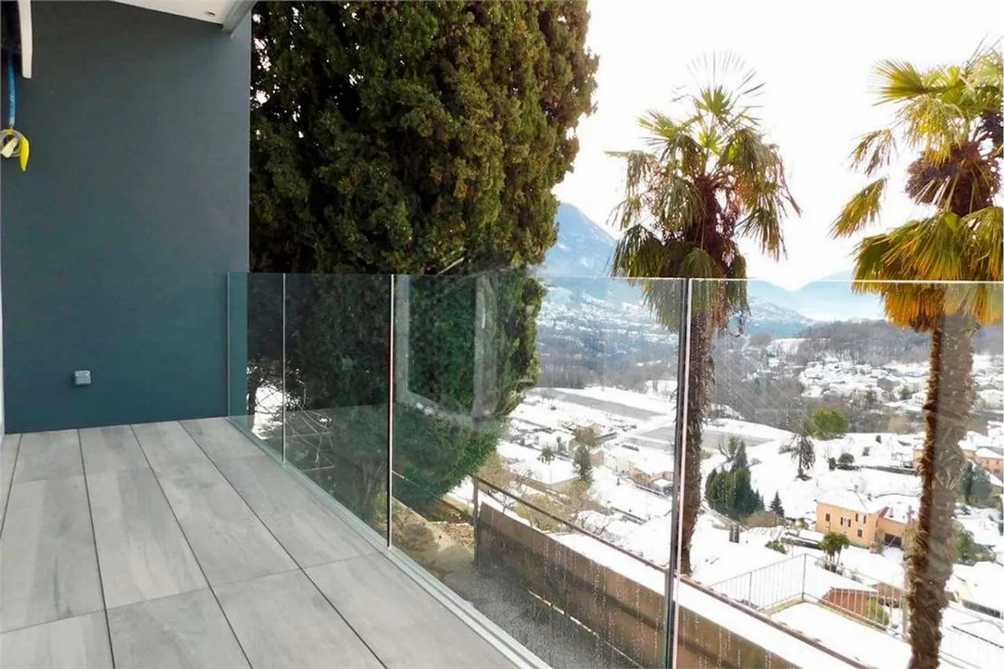 Appartamento moderno e luminoso con vista sul lago a Cagiallo - Foto 2 di 13