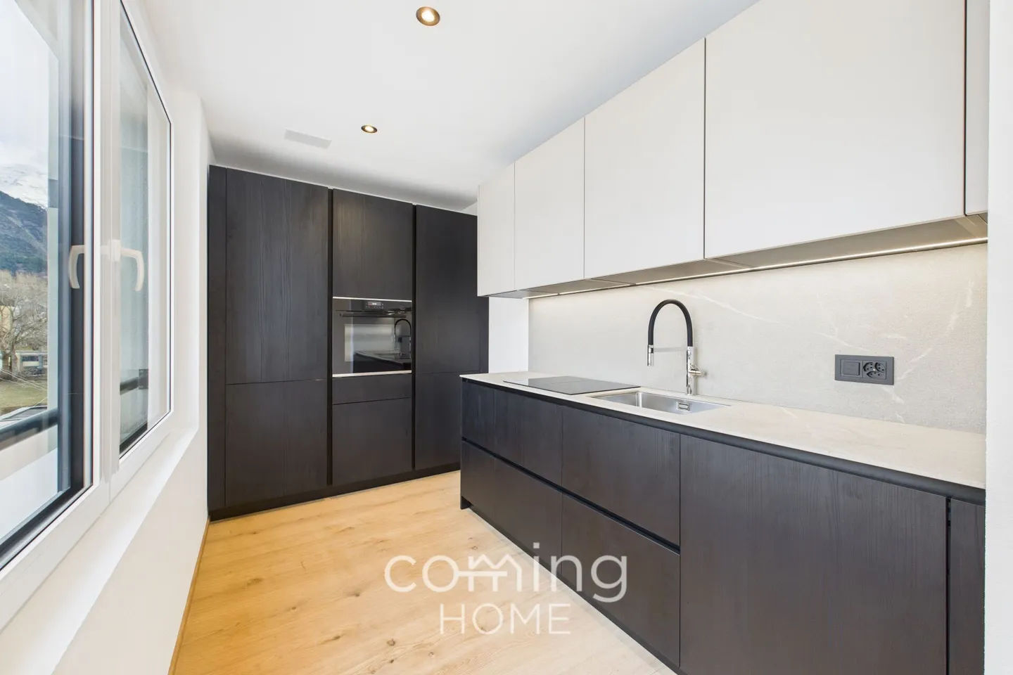 Charmante 3,5-Zimmer-Oase und atemberaubende Alpenblicke im Herzen von Brig-Glis - Foto 2 von 15