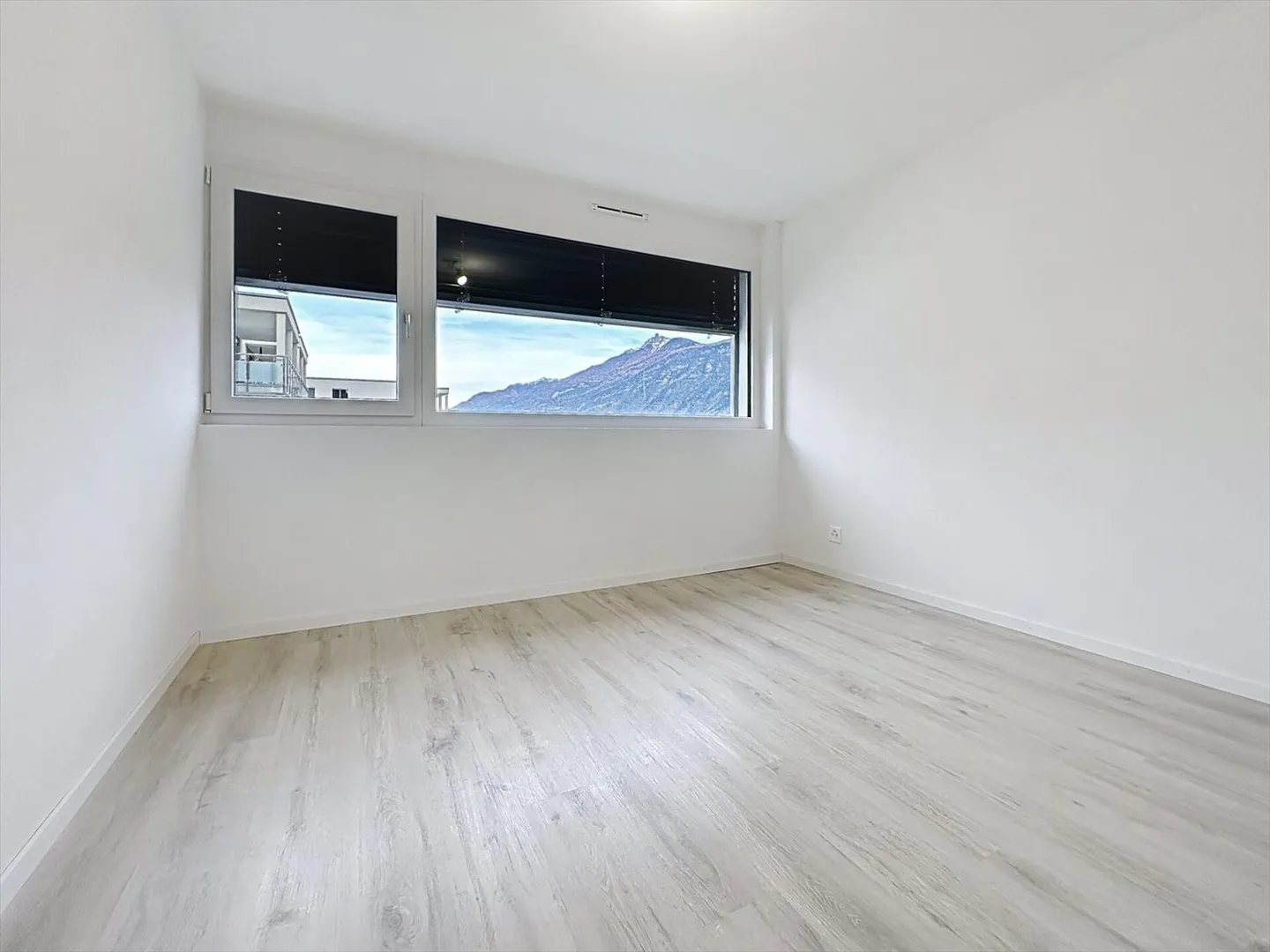 Apartment 4.5 rooms in Martigny - Photo 8 of 12