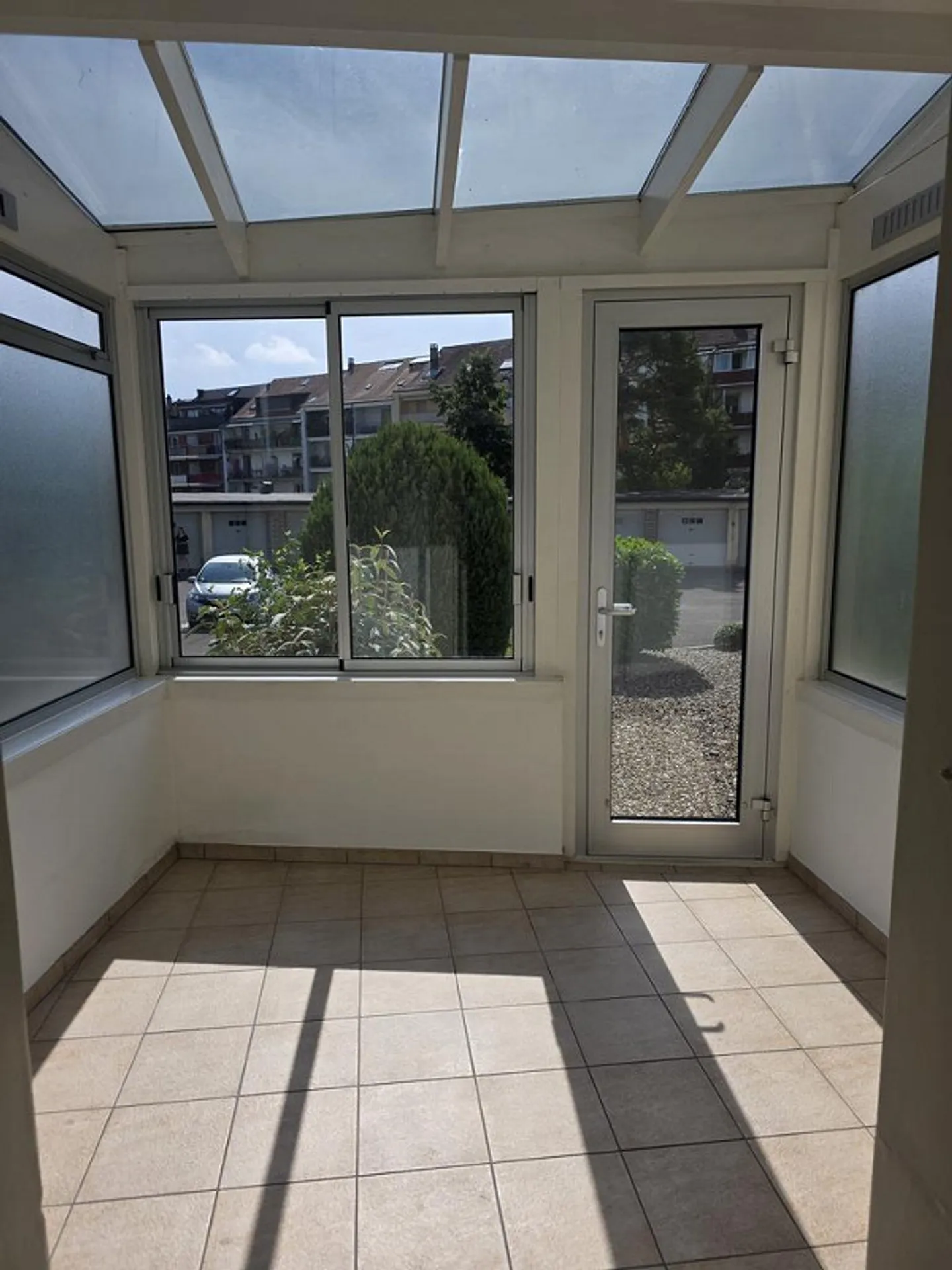 Appartamento attraente di 2,5 stanze con giardino d'inverno - Foto 5 di 12