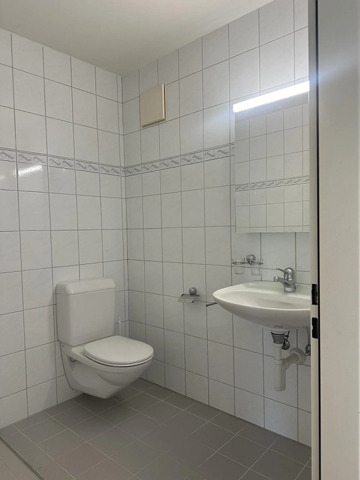 Belle et spacieuse appartement de 1,5 pièces au soleil de Sax - Photo 10 sur 17