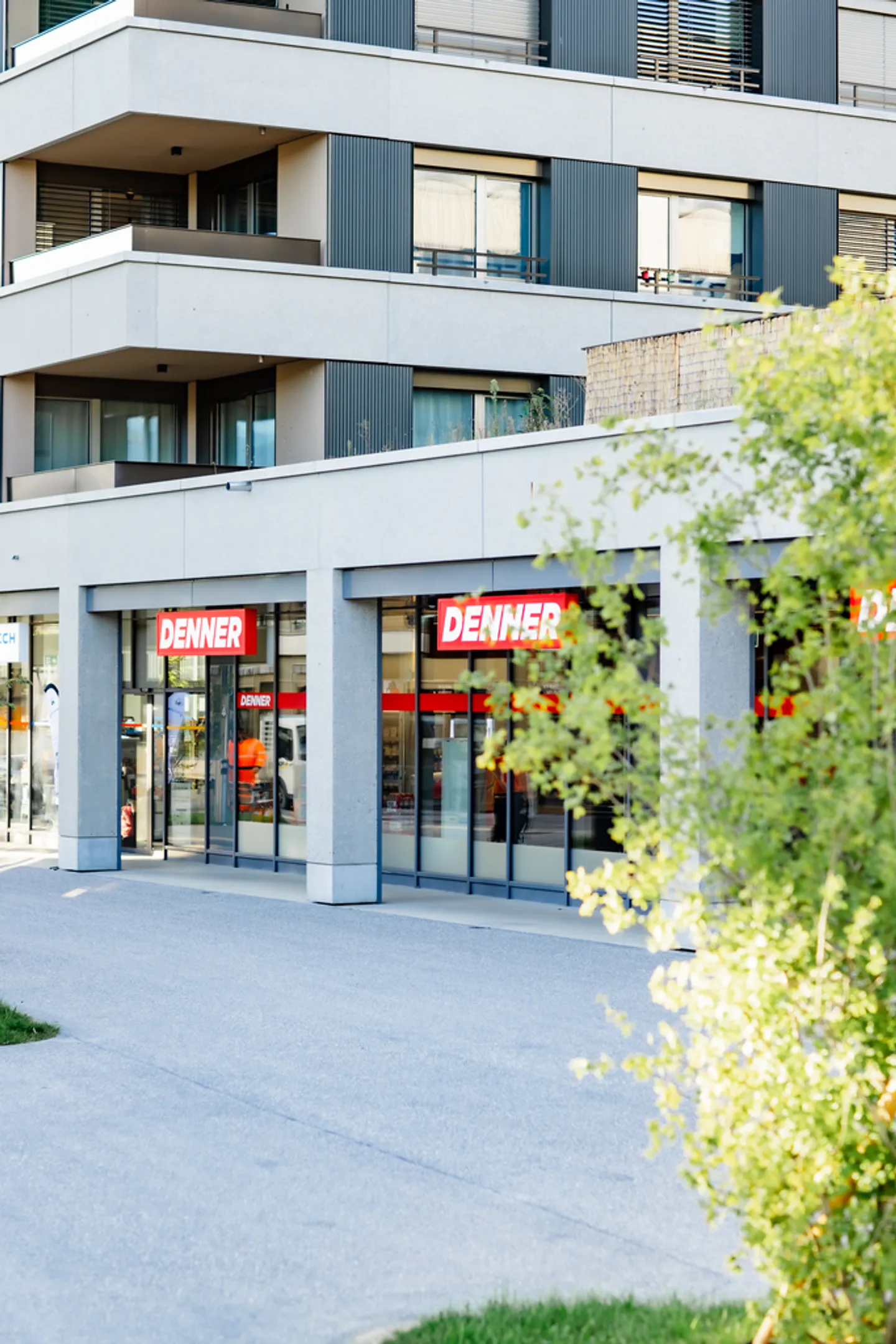 New commercial spaces for rent - Photo 9 of 12
