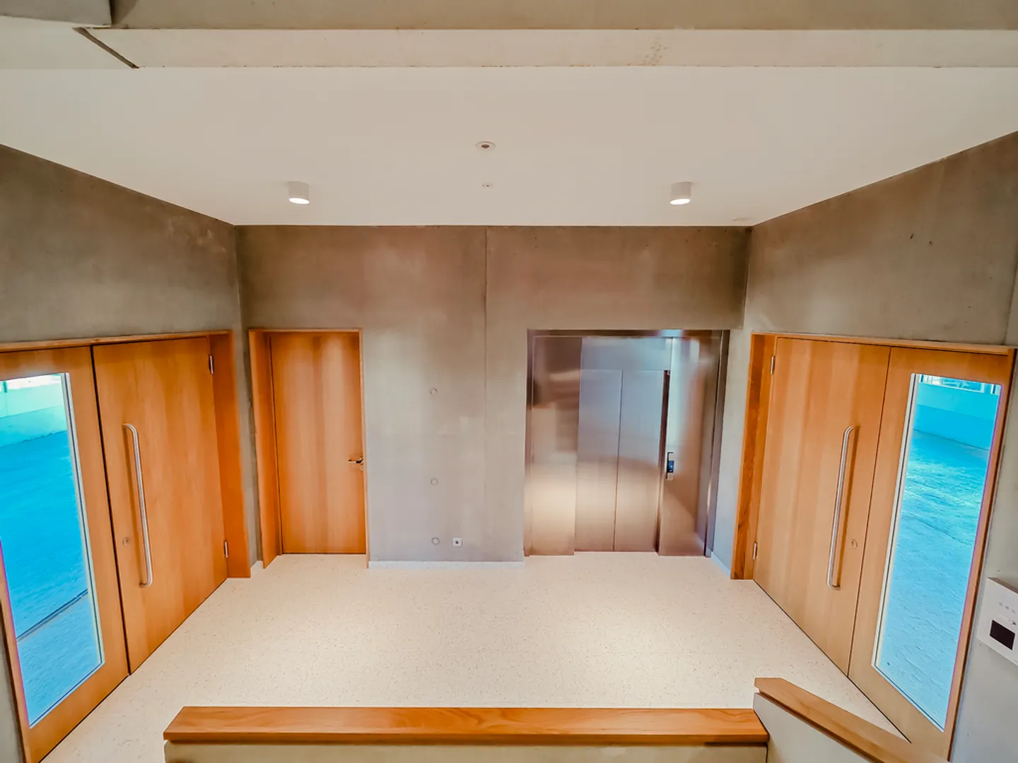 New commercial spaces for rent - Photo 5 of 12