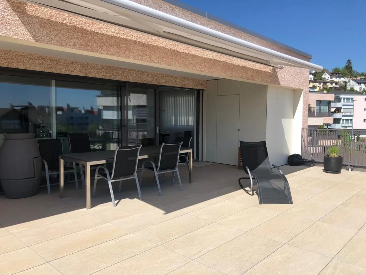 Appartamento attico unico di 4,5 stanze nel popolare quartiere Breite - Foto 9 di 11