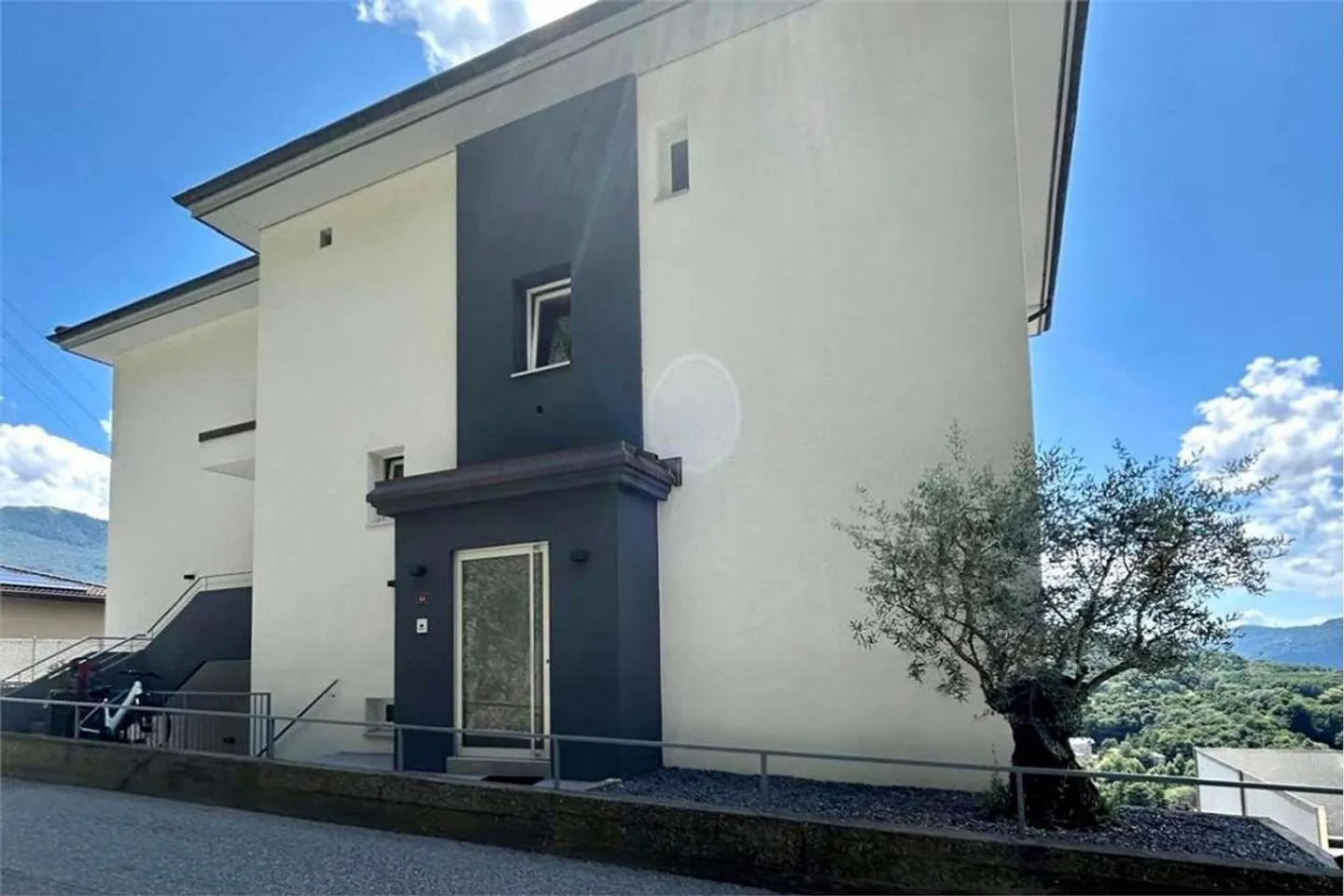 Appartamento moderno e luminoso con vista sul lago a Cagiallo - Foto 12 di 13