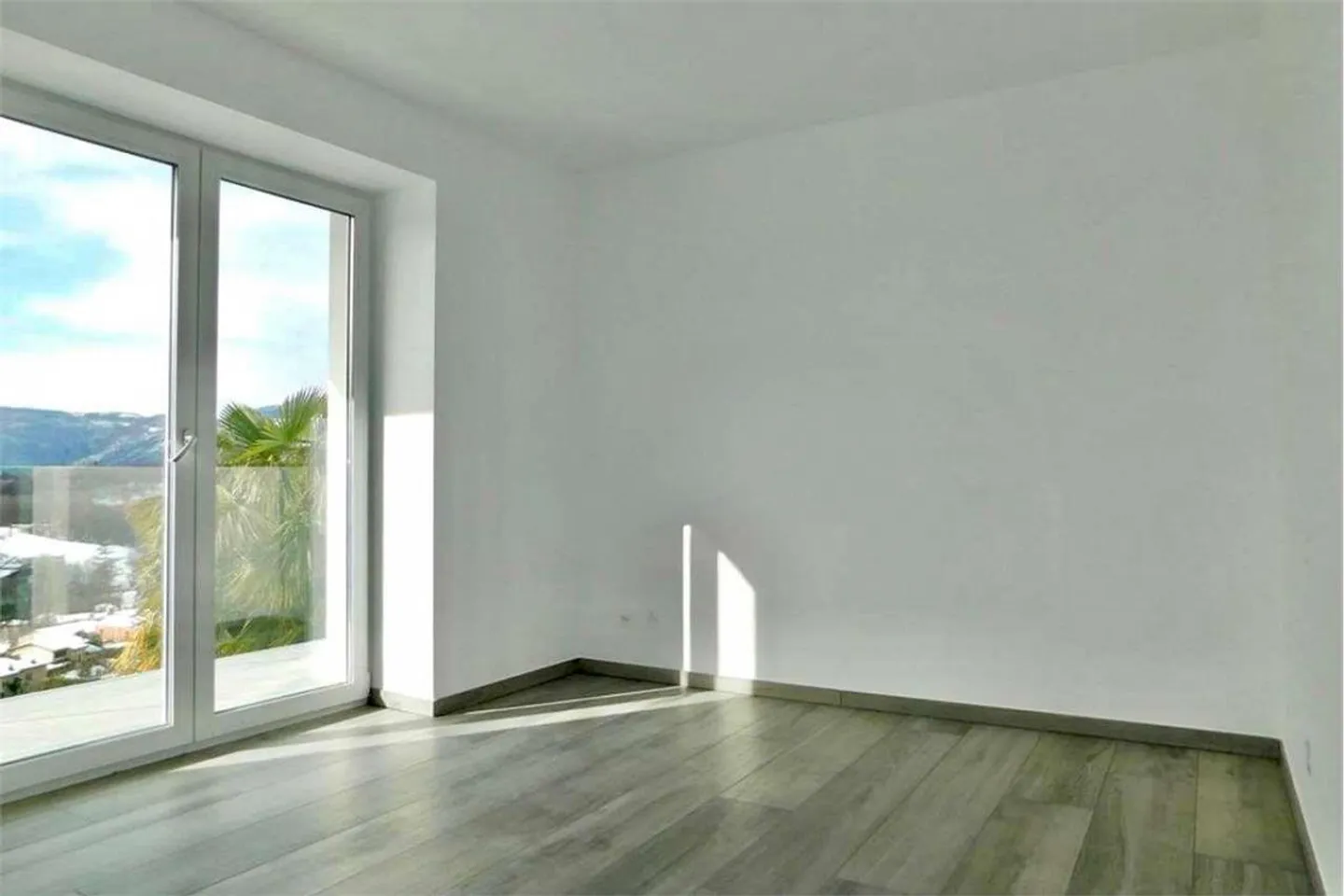 Appartamento moderno e luminoso con vista sul lago a Cagiallo - Foto 10 di 13