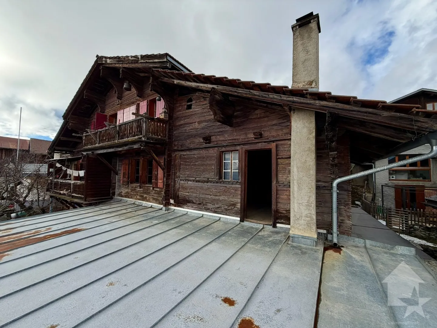 Parte di un'antica casa di villaggio e shed da trasformare - Foto 11 di 29